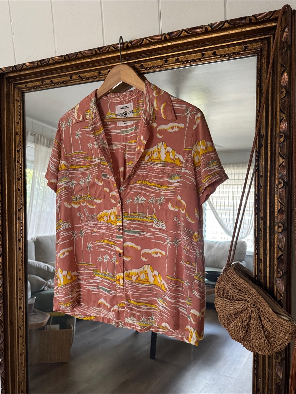 Posh Pua short sleeve button up shirt